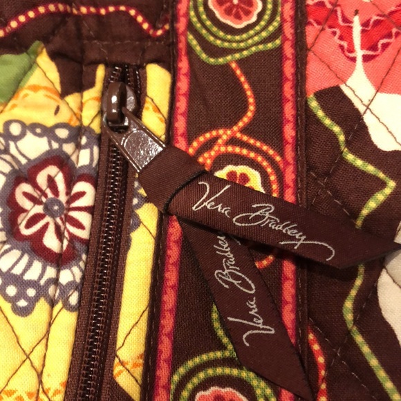 Vera Bradley -  Buttercup Shoulder Bag -  2 Front Zipper & 2 inside Pockets - Picture 4 of 8